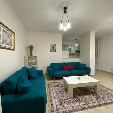 Chlo Apartment 3 Tirana Exterior photo